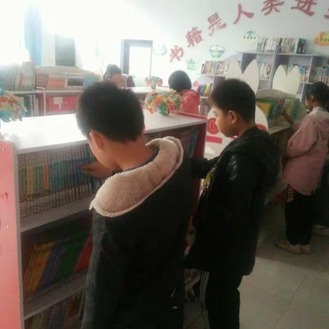 双塔镇中心小学五年级阅读活动