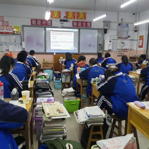【时事论坛】第六期《我国疫情防控中的制度优势、精神力量和科学思维》