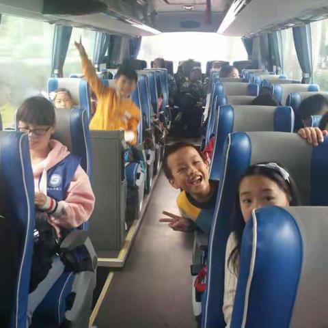 界石小学与和平社区共同开展科普活动