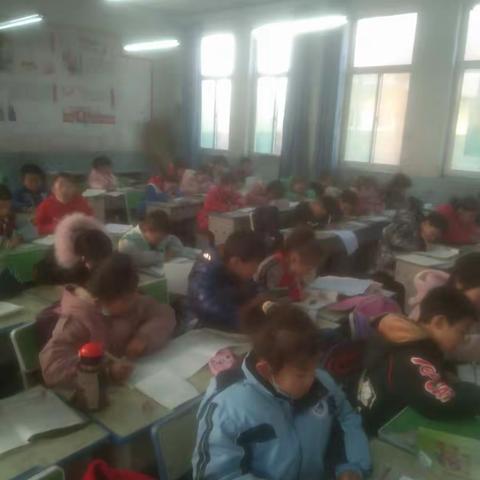 雄鹰翱翔的美篇