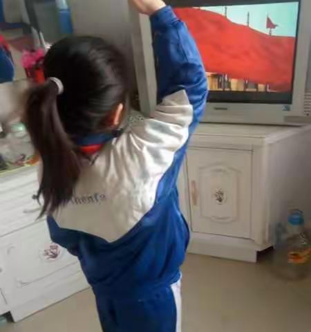 “停课不停学”柏小开学第一天