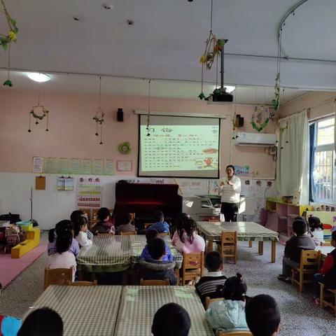 《小雪到 冬始俏》 鲁城街道中心幼儿园小一班“小雪”节气主题活动