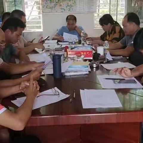 临城镇吾鲁村委会召开2022年笫一次民主协商会