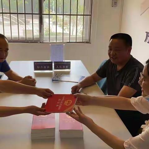 新城街道金河社区：律师进社区 普及宣传民法，