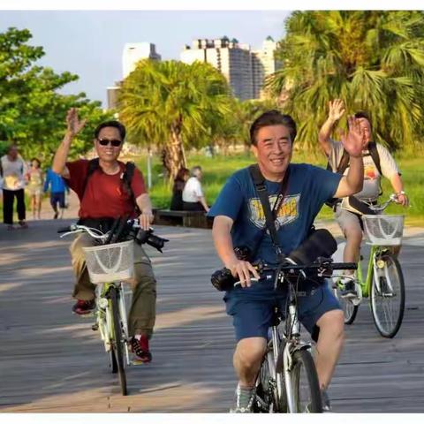 赵瀛洲《扫街》九集 摄影：赵瀛洲 美篇编辑：张景荣