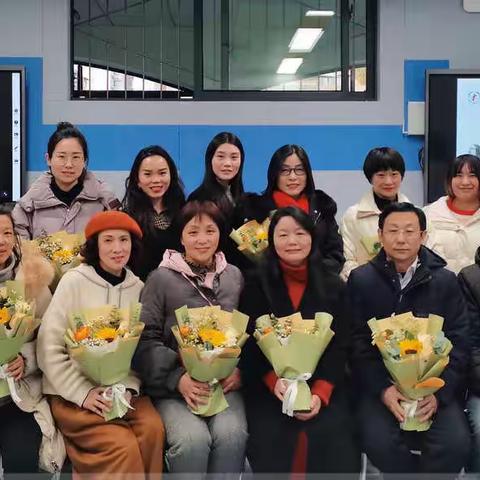 青蓝共辉，师徒结对——武汉市第十二初级中学师徒及干青结对活动