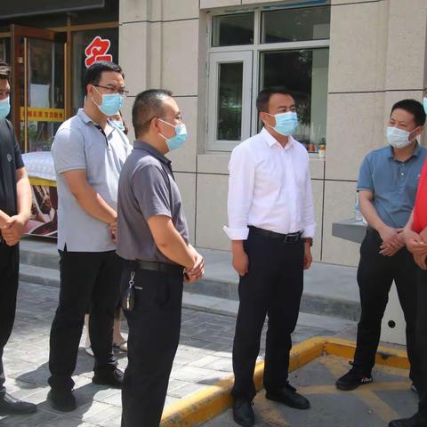王国强在东城社区督查包抓网格疫情防控工作