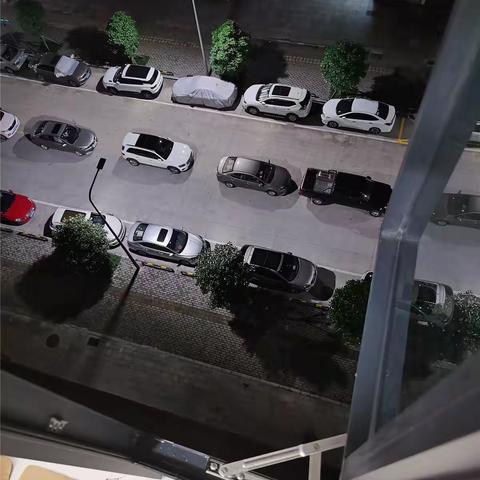 23.05.26半高空保洁窗户