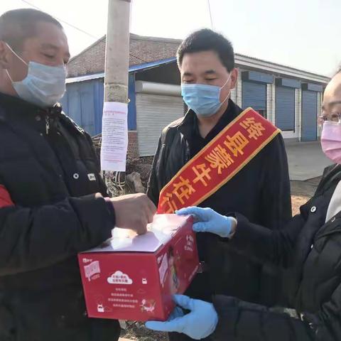 绛县农业农村局驻村帮扶干部在一线指导疫情防控工作