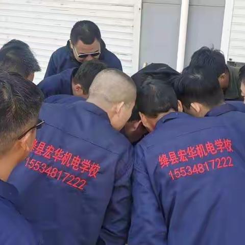 招聘电工机修免费培训免费发电工证管吃住免费发书本笔棉大衣全部安置工作13467219111