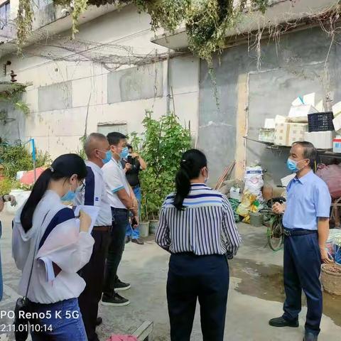 市人大常委会秘书长陈向奋带队督导督查大东海社区创文巩卫工作