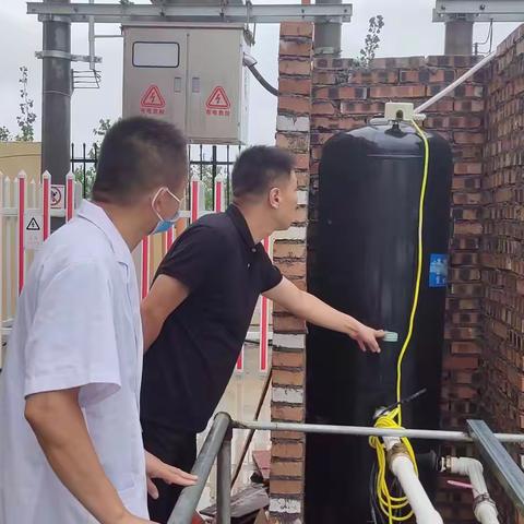 南王店镇中心医院开展汛期安全排查工作