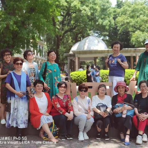 节日欢歌，五一同乐。