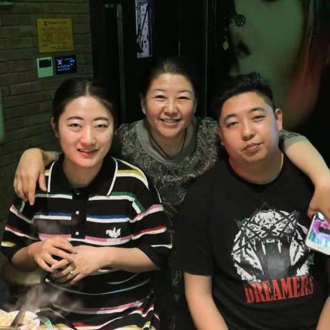 相亲相爱一家人👪