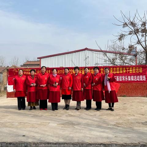 学习雷锋精神，文艺走在前列