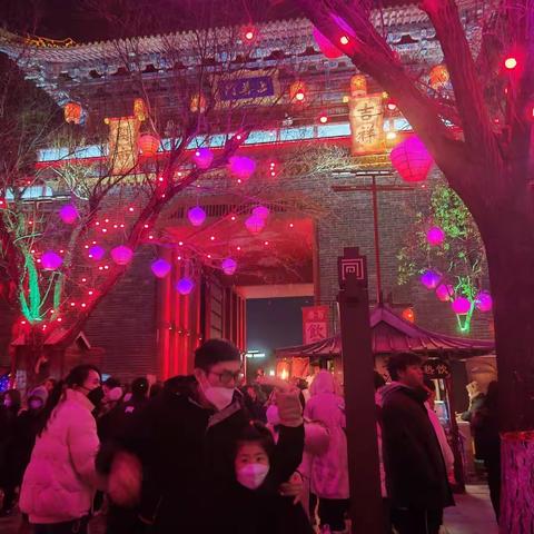 游清明上河园灯会有感