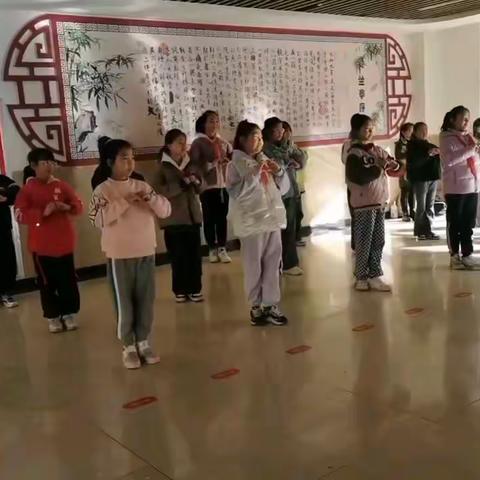 宝塔小学4-6年级少儿走秀社团9-10月份课堂活动剪影