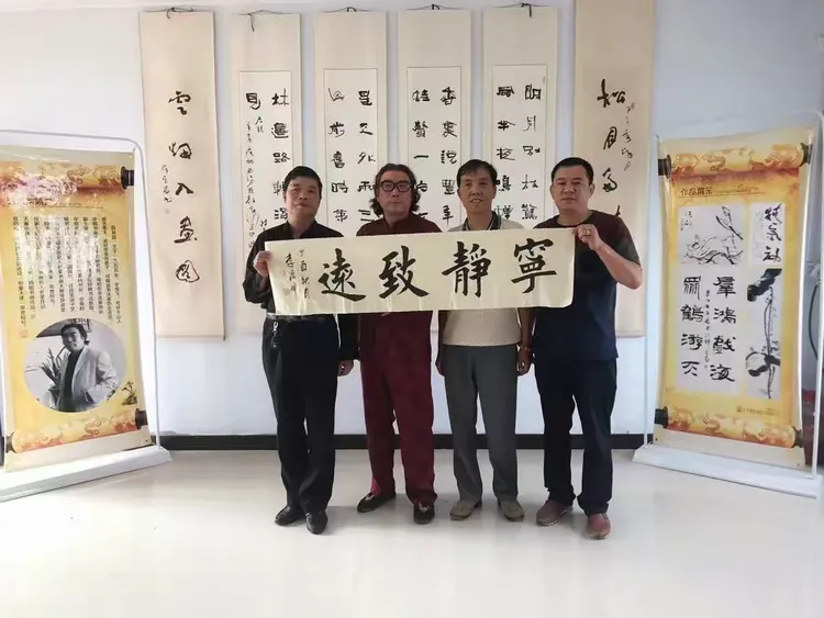 著名书画家薛其昌老师少林寺方丈释永信邮票发行美国哈弗大学