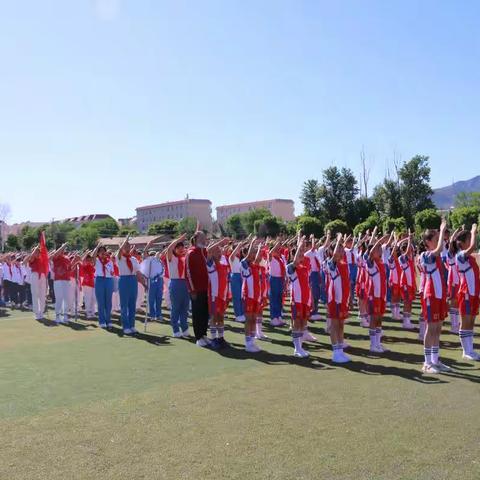 城小“泉娃”     为党献礼