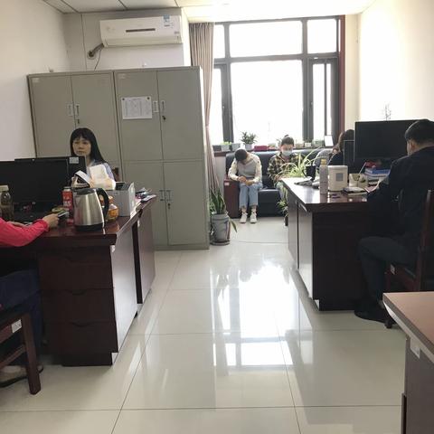 劳动保障所召开科室会议学习习近平总书记来陕考察重要讲话重要指示精神