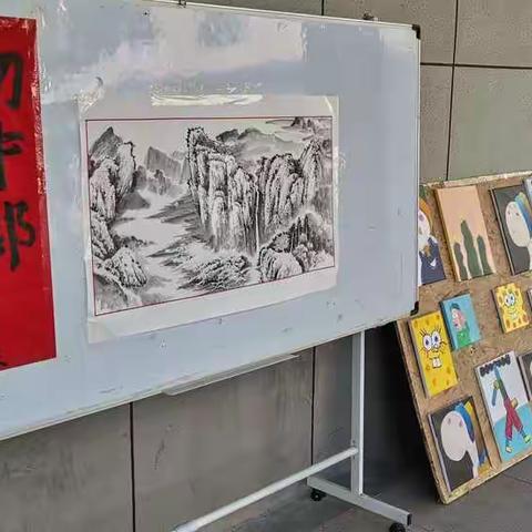 世纪初中部七年级微画展