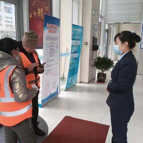 你是尘埃也是光