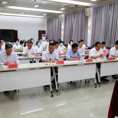 长治华润燃气有限公司股权转让签约仪式 在长治产权交易市场成功举行