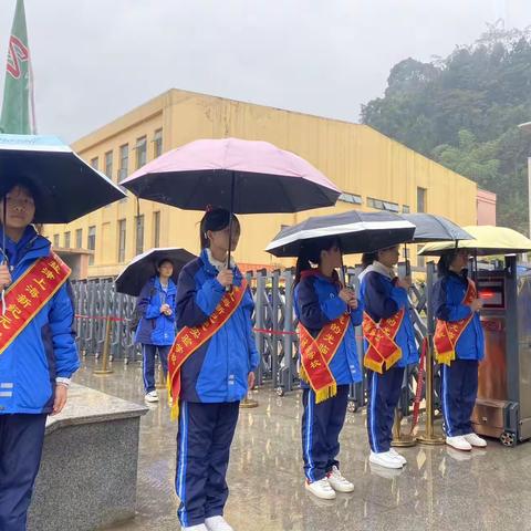 双向奔赴    齐聚一中||这样的家长会，赞！