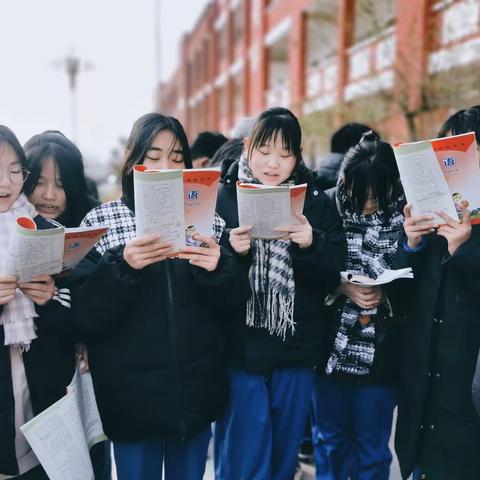 阅读点亮智慧，书香馥郁人生——阳邵镇初级中学大阅读活动