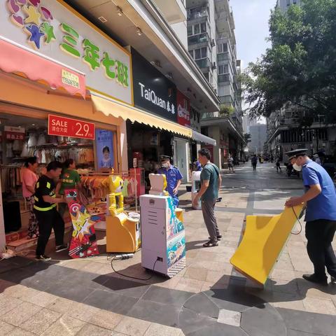 背街小巷市容整治，助力创建典范城市