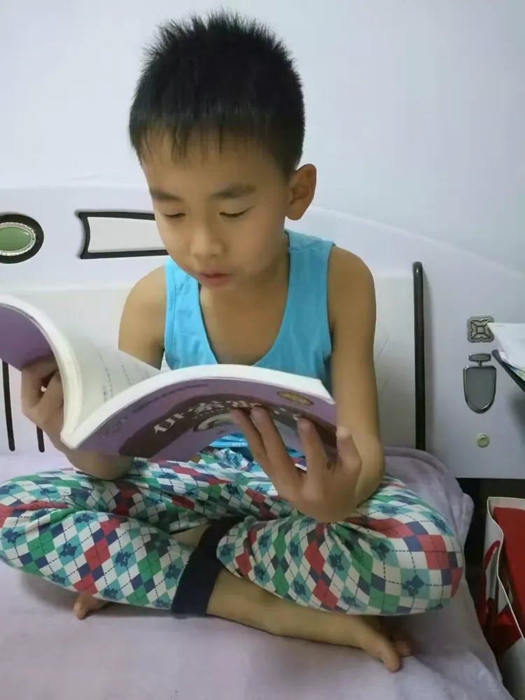 开鲁县实验小学三年二班 方一鸣让阅读成为好习惯！