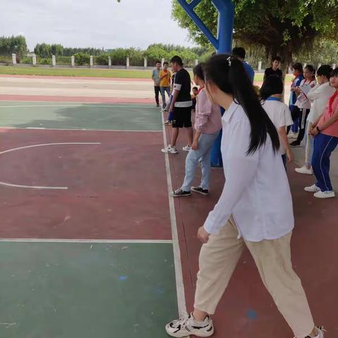 湛江市第十四小学坛上校区六年级体能测试工作圆满结束