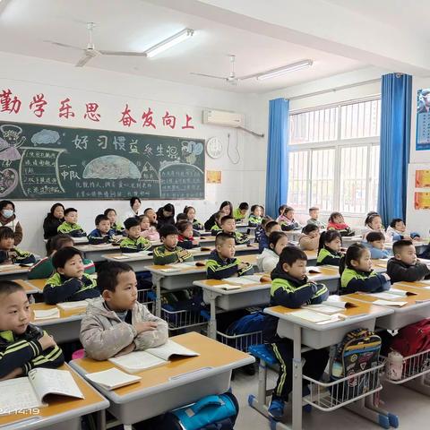 【水城教研】落实新课标  探索大单元——记一年级语文组组内教研活动