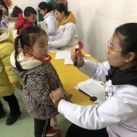 【卫校幼儿园】健康体检   快乐成长—幼儿体检活动报道