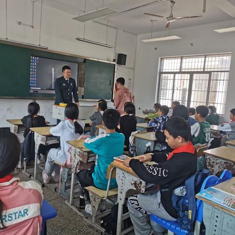 【学二十大精神 做雷锋传人】——仁和小学与望城区人民武装部开展“大手牵小手”党史学习教育