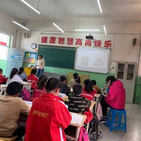 以教研促成长——孟封学校三四年级语文组教研活动纪实