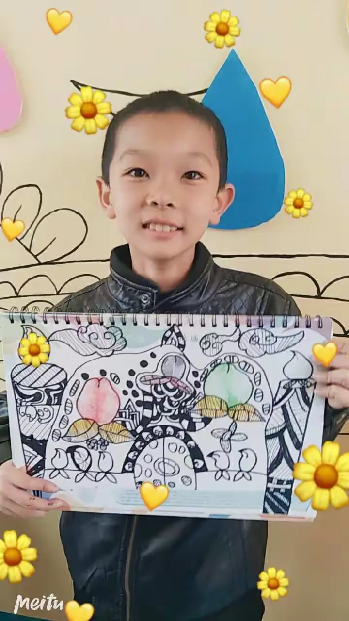 神墨书画线描2《桃形城堡》