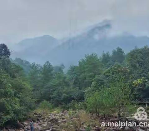 大茅山游记之梧枫洞景区