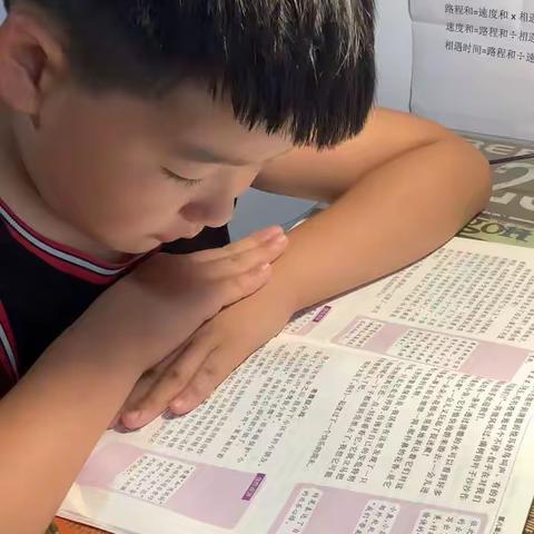 李蔚然《静享一刻》东盛小学二年五班李蔚然第261期家庭读书～老鹰捉小鸡