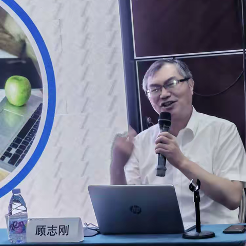 提升教学品质迎挑战，追寻红色足迹促发展