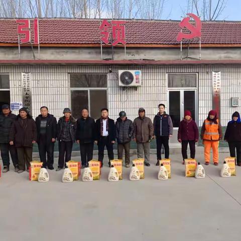 【太平街道邝家管区】王福波：致富不忘乡亲  爱心帮扶贫困