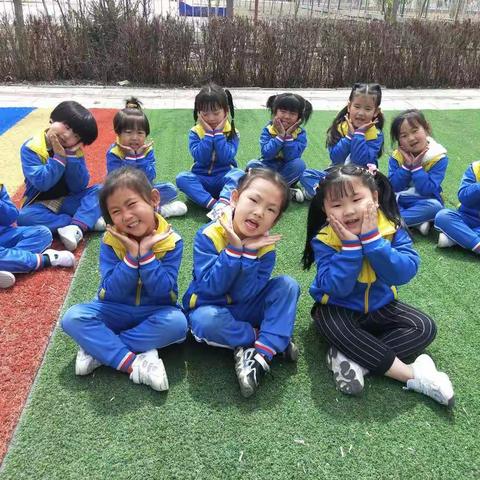 芦河幼儿园中一班五月活动剪影