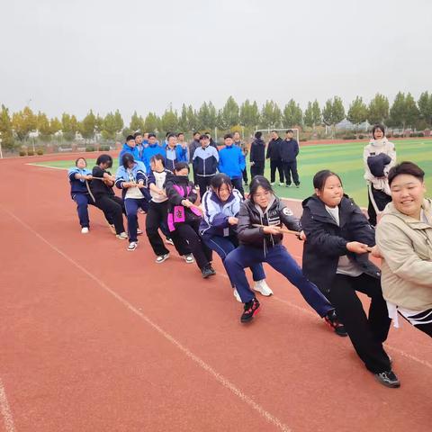 “绳”聚力量，“拔”出精彩——唐山海港高中校园拔河联赛活动纪实