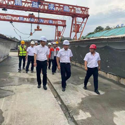 陕建机施集团第三季度检查组检查安康北环线项目部