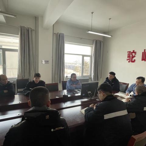 驼峰车间党总支深入开展“勇当‘火车头’、先行作贡献”主题宣讲活动