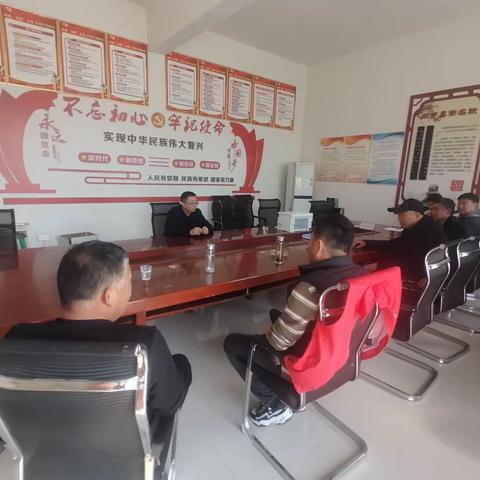 入户走访听民意  整顿提升聚民心