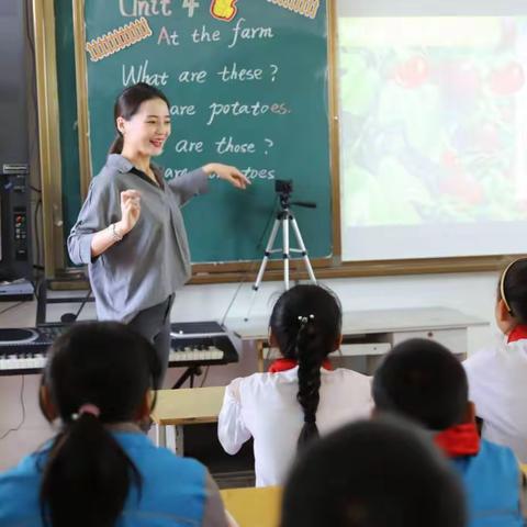 赛课磨砺促花开，三尺讲台展风采—濮城镇中学英语组“361互动课堂”教学模式赛课活动