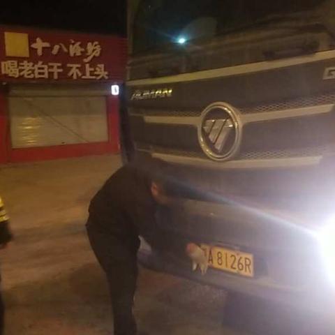 打赢蓝天保卫战，新华交警对货车车牌污损情况将开展大力度整治