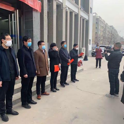 抗疫情促就业    严防护细叮嘱