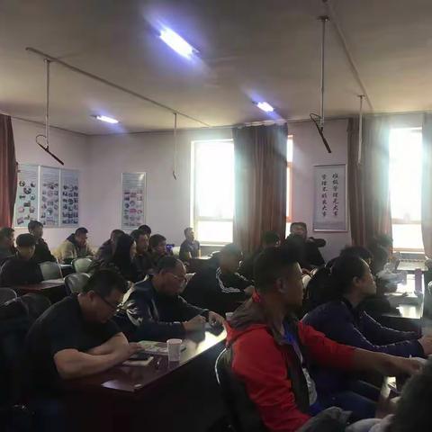 专业培训促提升——体育与健康、信息技术培训会